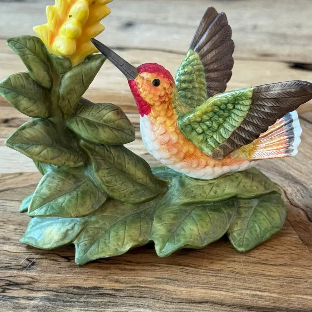Vintage 1996 Bronson Collectibles Allens Hummingbird with Aphelandra Figurine 4
